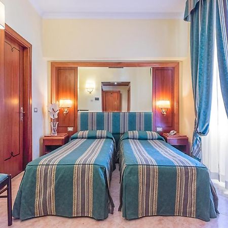 Raeli Hotel Lux Roma Dış mekan fotoğraf
