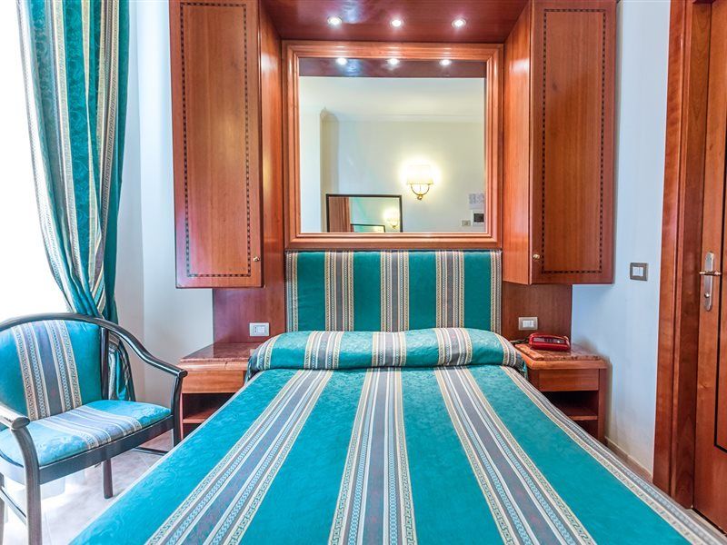 Raeli Hotel Lux Roma Dış mekan fotoğraf