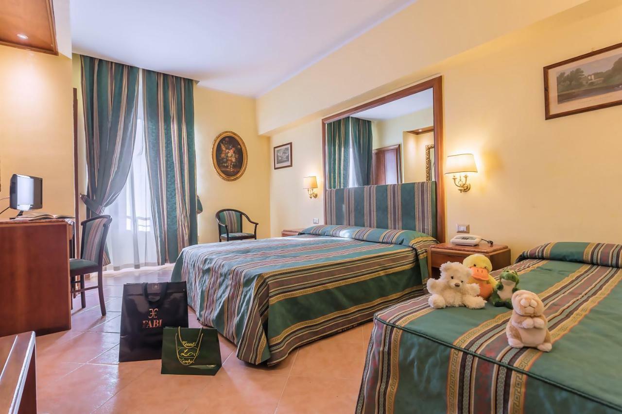 Raeli Hotel Lux Roma Dış mekan fotoğraf